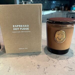 M&Sense Espresso Hot Fudge Candle